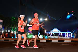 BIB: 259, 8600
                            <button type="button" onclick="openModal(15088948)" class="btn btn-primary btn-sm float-right btn-popup" data-toggle="modal" data-target=".modal-high-quality">
                        <i class="fas fa-shopping-cart"></i> Add to Cart
                    </button>
                                            <button type="button" onclick="isThisMe(15088948, true)" class="btn btn-success btn-sm float-right btn-popup btn-isme hidden" data-toggle="tooltip" data-placement="bottom" title="นี่คือรูปของคุณใช่ไหม คลิกที่นี่เพื่อเอาเข้าอัลบั้ม">
                        <i class="fas fa-plus"></i> Add to album
                    </button>
                    <button type="button" onclick="isThisMe(15088948, false)" class="btn btn-warning btn-sm float-right btn-popup btn-isnotme hidden">
                        <i class="fas fa-ban"></i> Remove from album
                    </button>